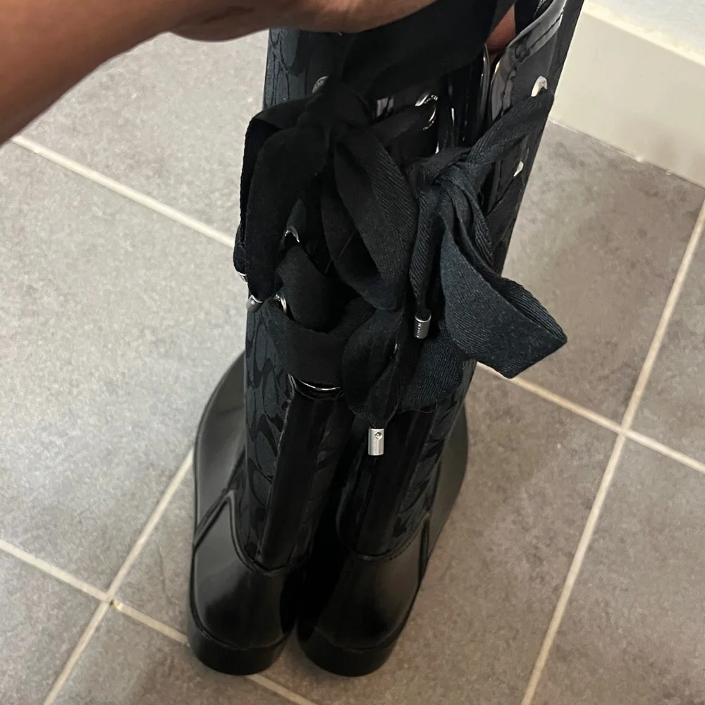 COACH Tristee Tall Knee High Rain Boots Black Logo Monogram Tie Back SZ 11 chic